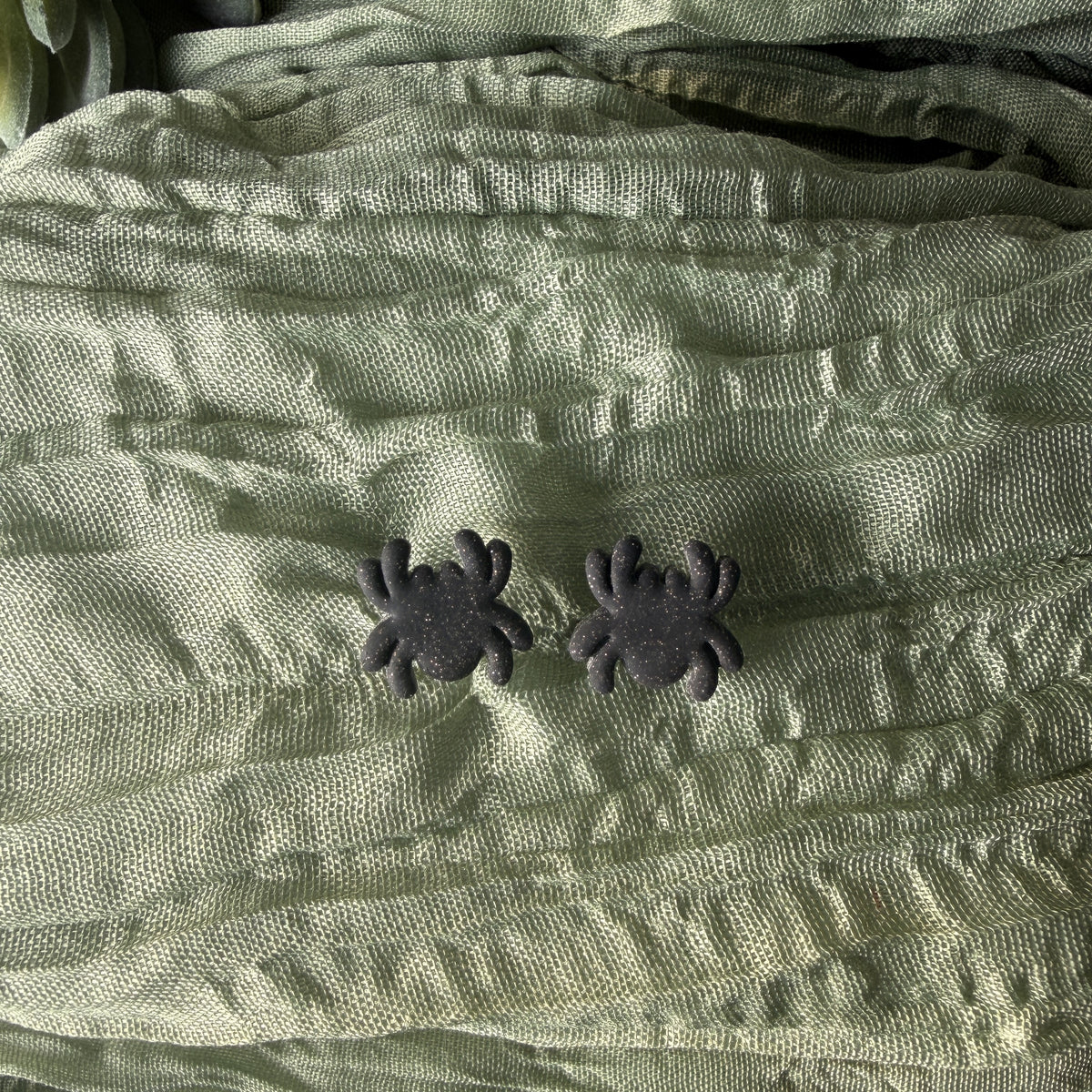 Glitter Black Spider Studs